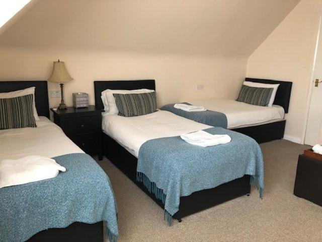 בראקנל Elizabeth House Hotel מראה חיצוני תמונה